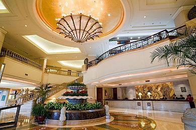 《炉石传说》官方再次为游戏问题致歉 追加补偿20个卡包